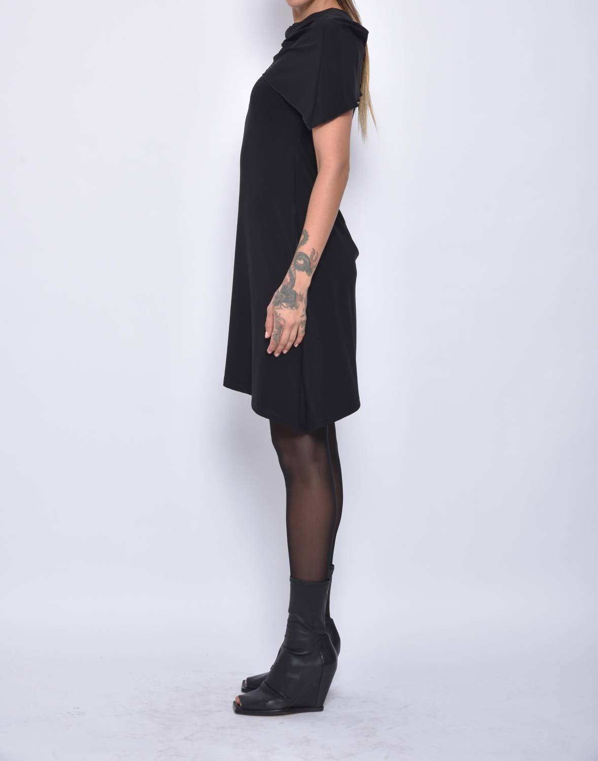 Simply Mila - Sleeveless Selene dress