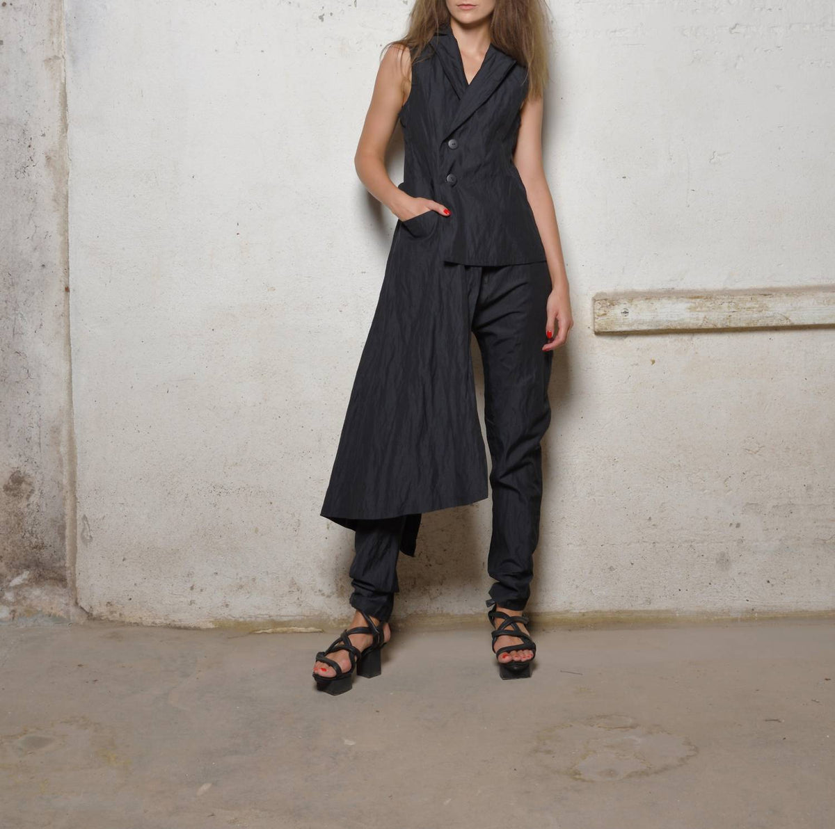 Simply Mila - Uneven Asymmetrical Vest
