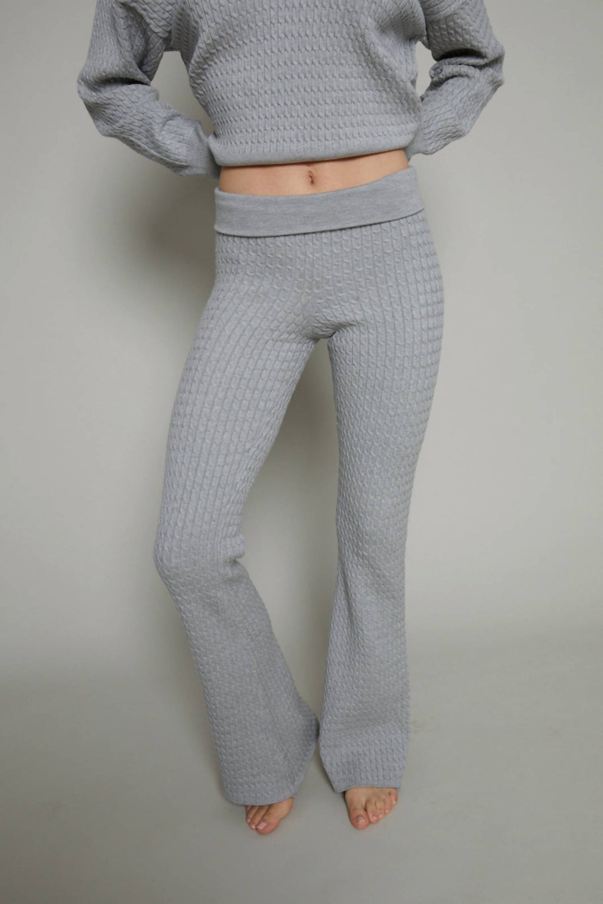 Sister Bloom - Chloe Cable Knit Flared Leggings