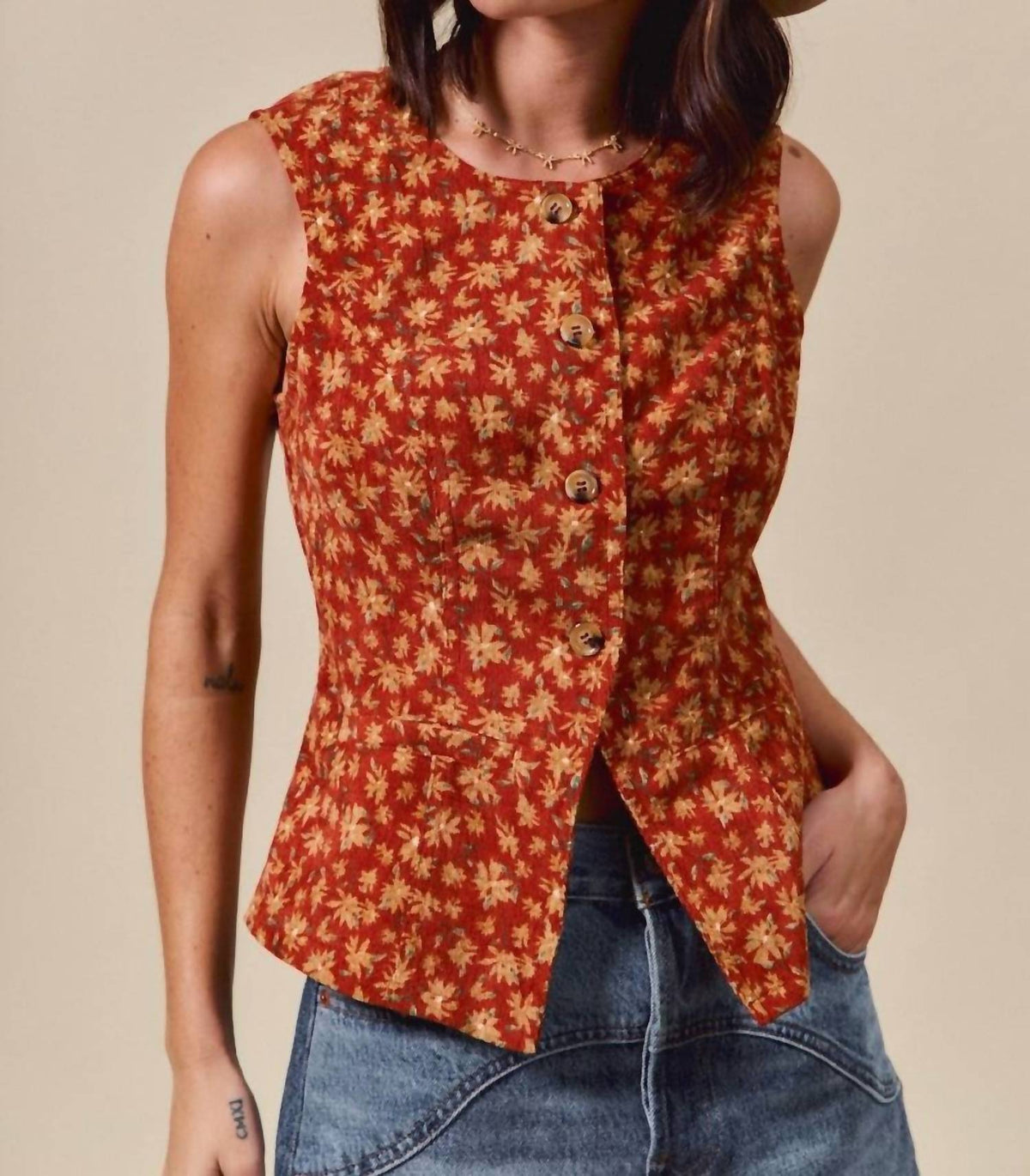 So Me - Floral Button Down Vest