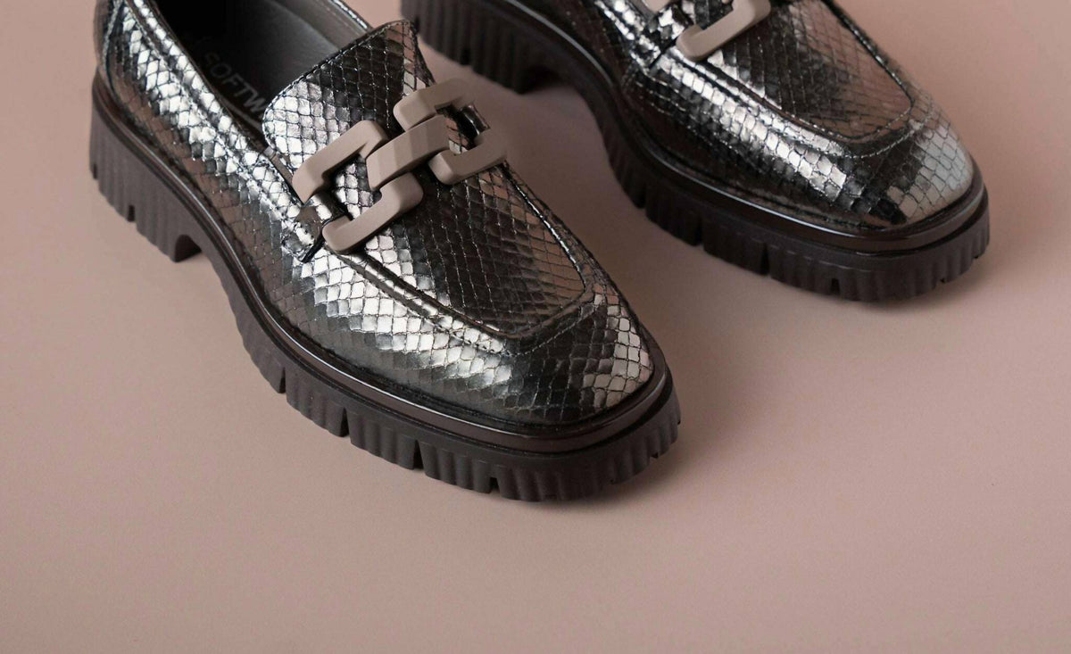 Softwaves - Women's Leather Loafer