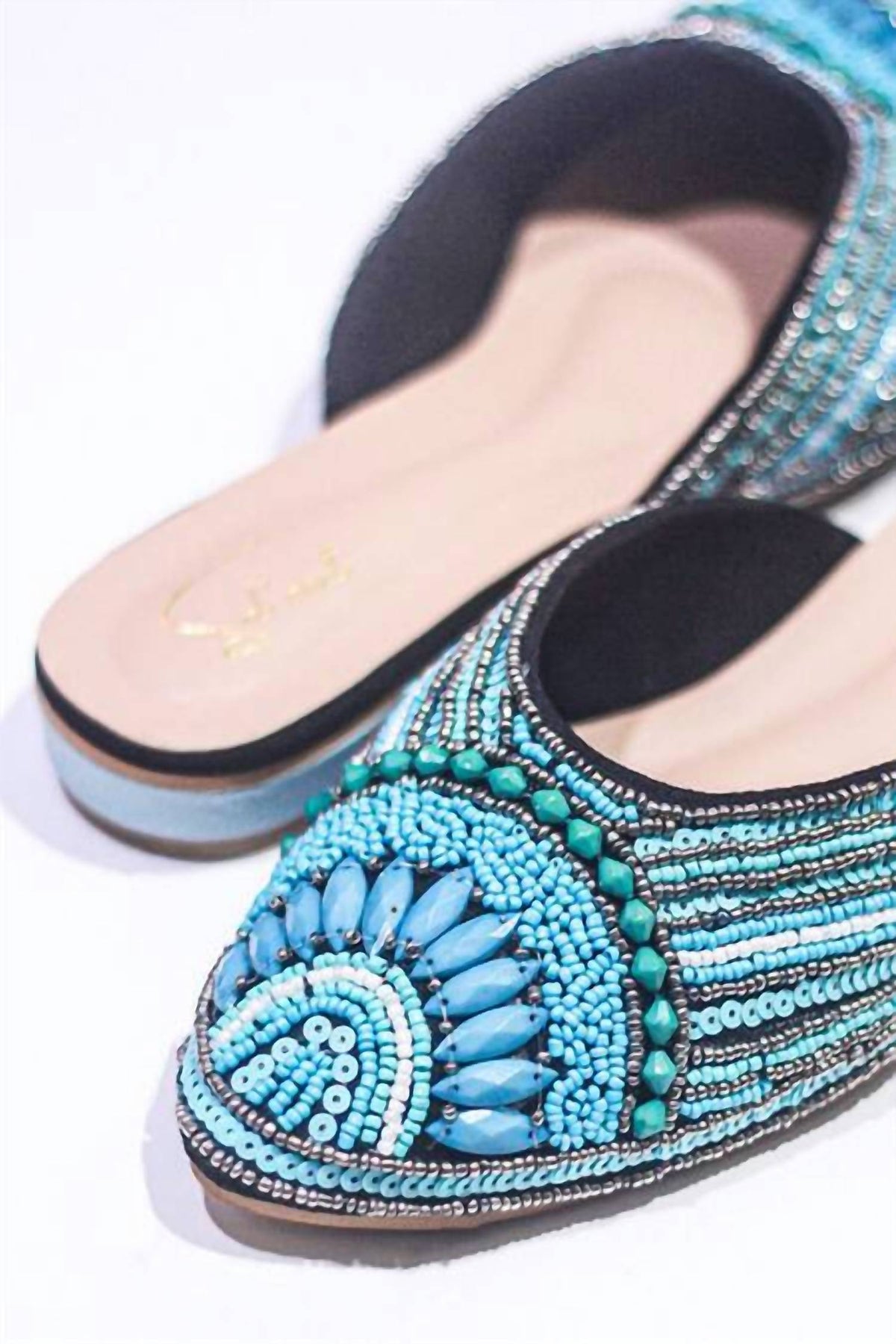 Sol’Eart - Women's Closed Toe Shoe