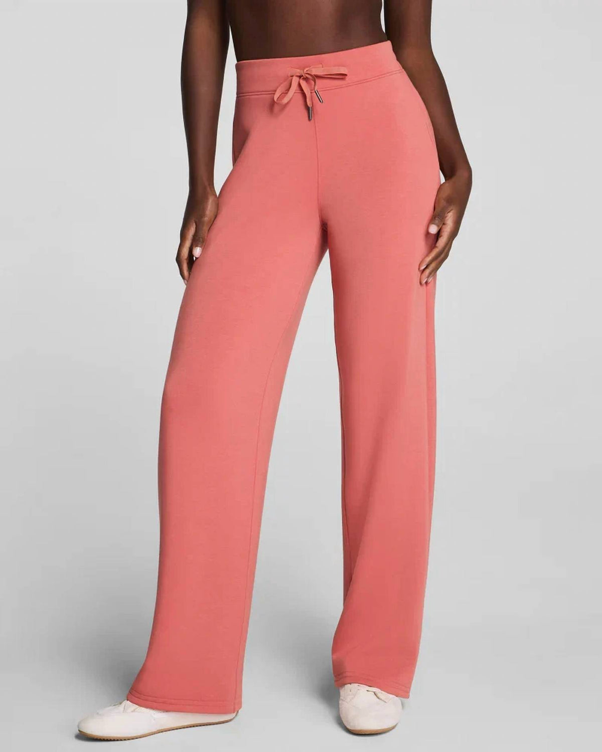 Spanx - Airessentials Straight Leg Pant