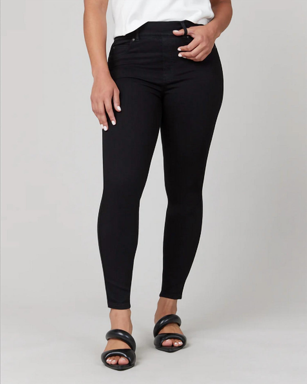 Spanx - Ankle Skinny Jean