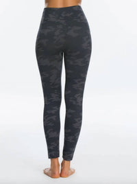 Spanx - Look at Me Now Seamless Leggings