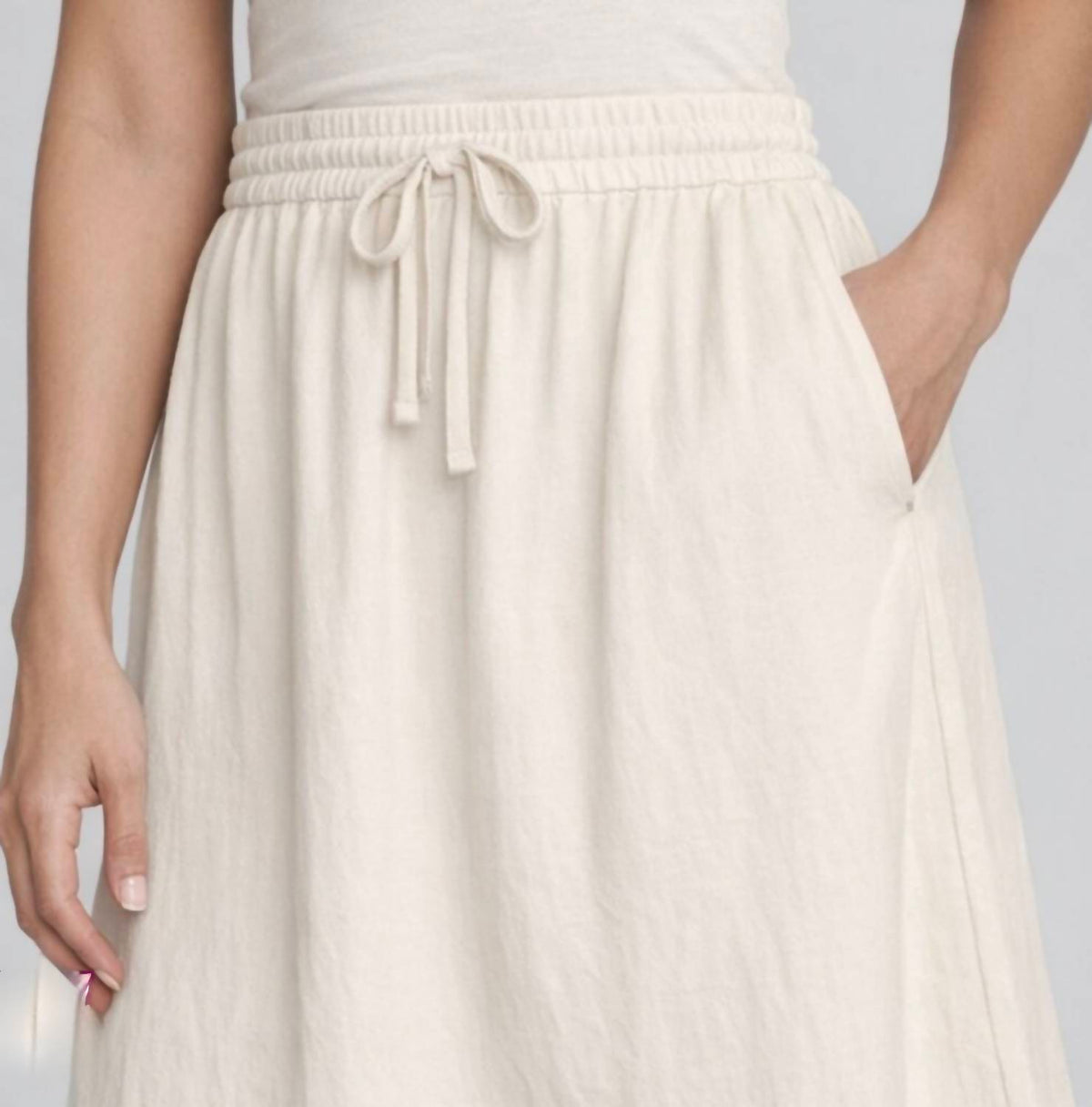 Spanx - Luxe Drape Midi Skirt