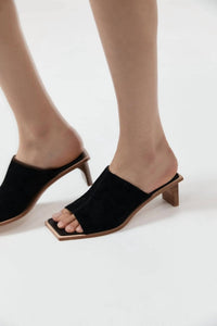 St. Agni - Raw Edge Heel - black - heels - shoes