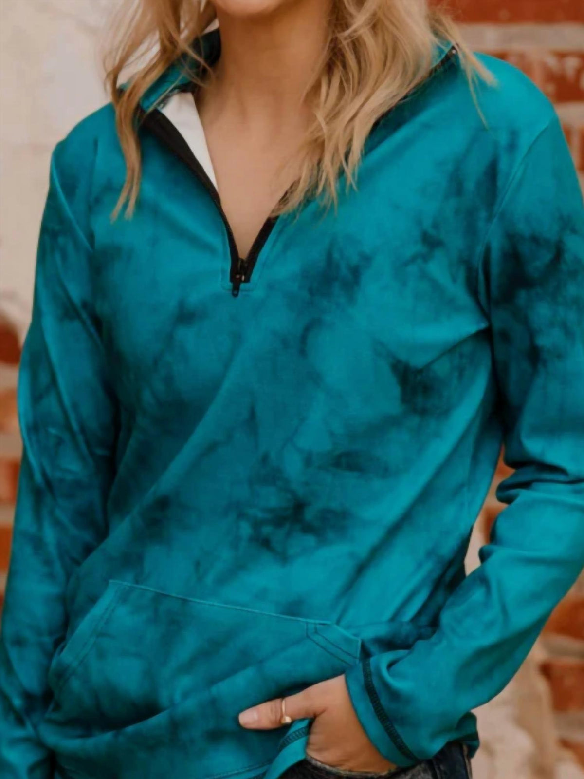 Sterling Kreek - Cowgirl Fade Pullover Sweatshirt