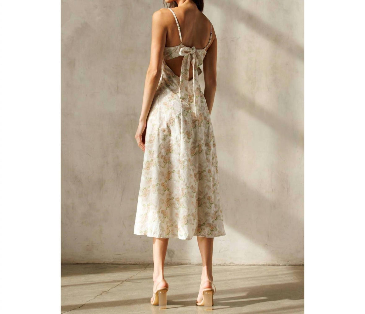 Storia - Romantic Floral Midi Dress