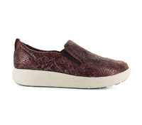 Strive - Women's Florida Shoes