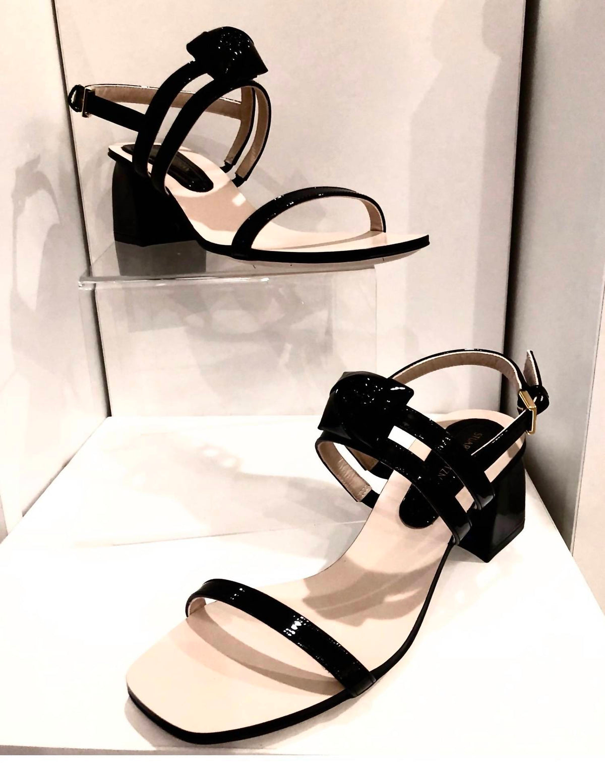 Stuart Weitzman - ROSETTA SANDAL