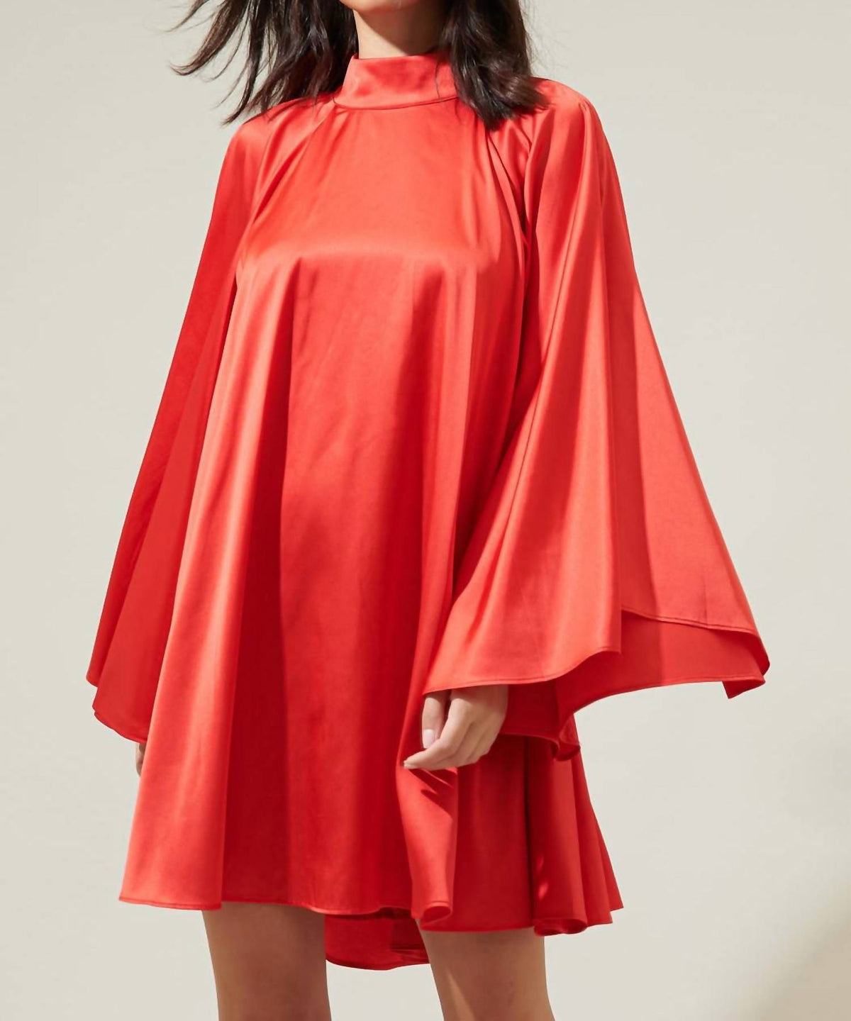 Sugarlips - Priella Wing Sleeve Shift Mini Dress