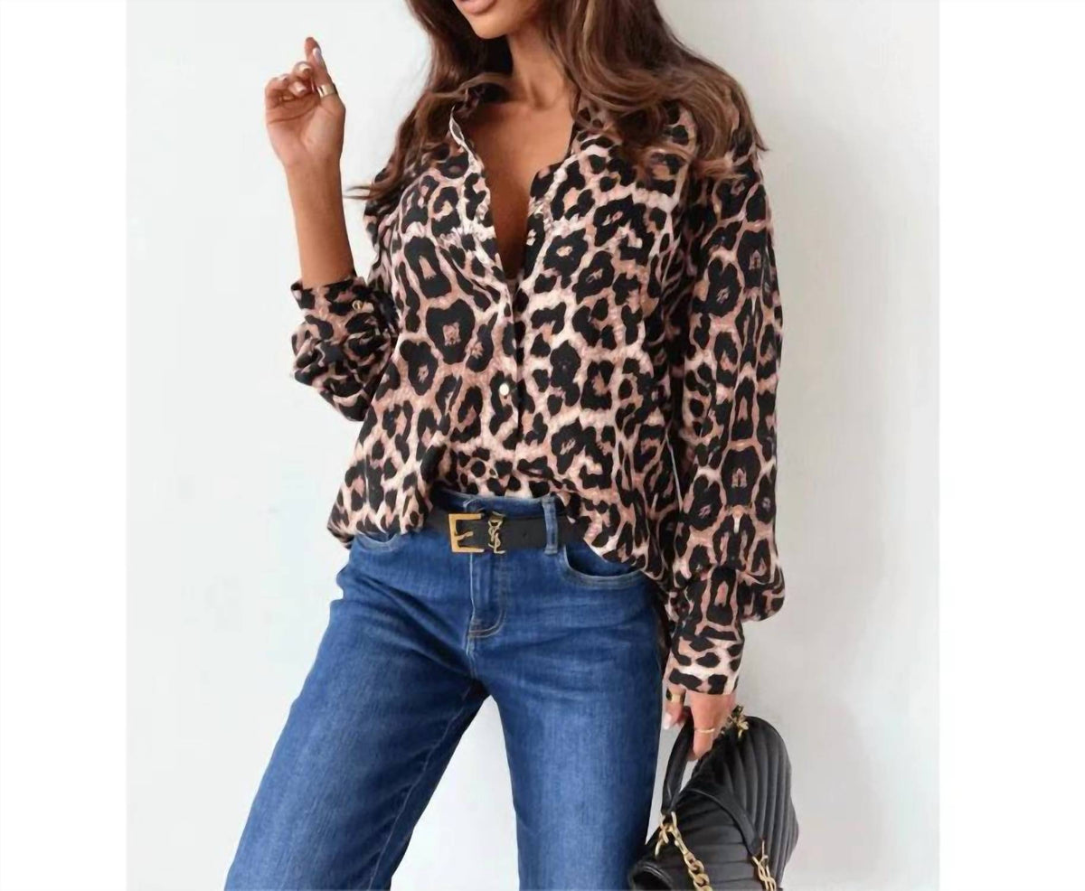 Suhkasana - She's A Lady Button-down Long-sleeve Top