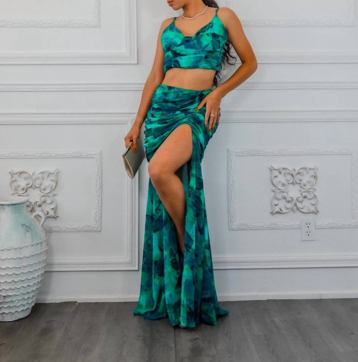 Surelymine - Dipped In Ruching Maxi Skirt Set With Plunging Slit