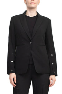 T Tahari - Notched Collar Long Sleeve One Button Blazer