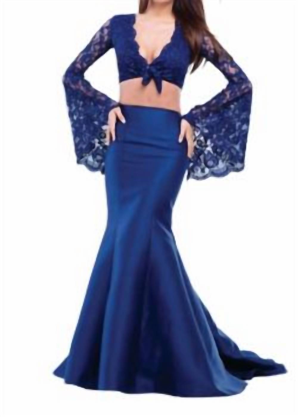 Two piece set