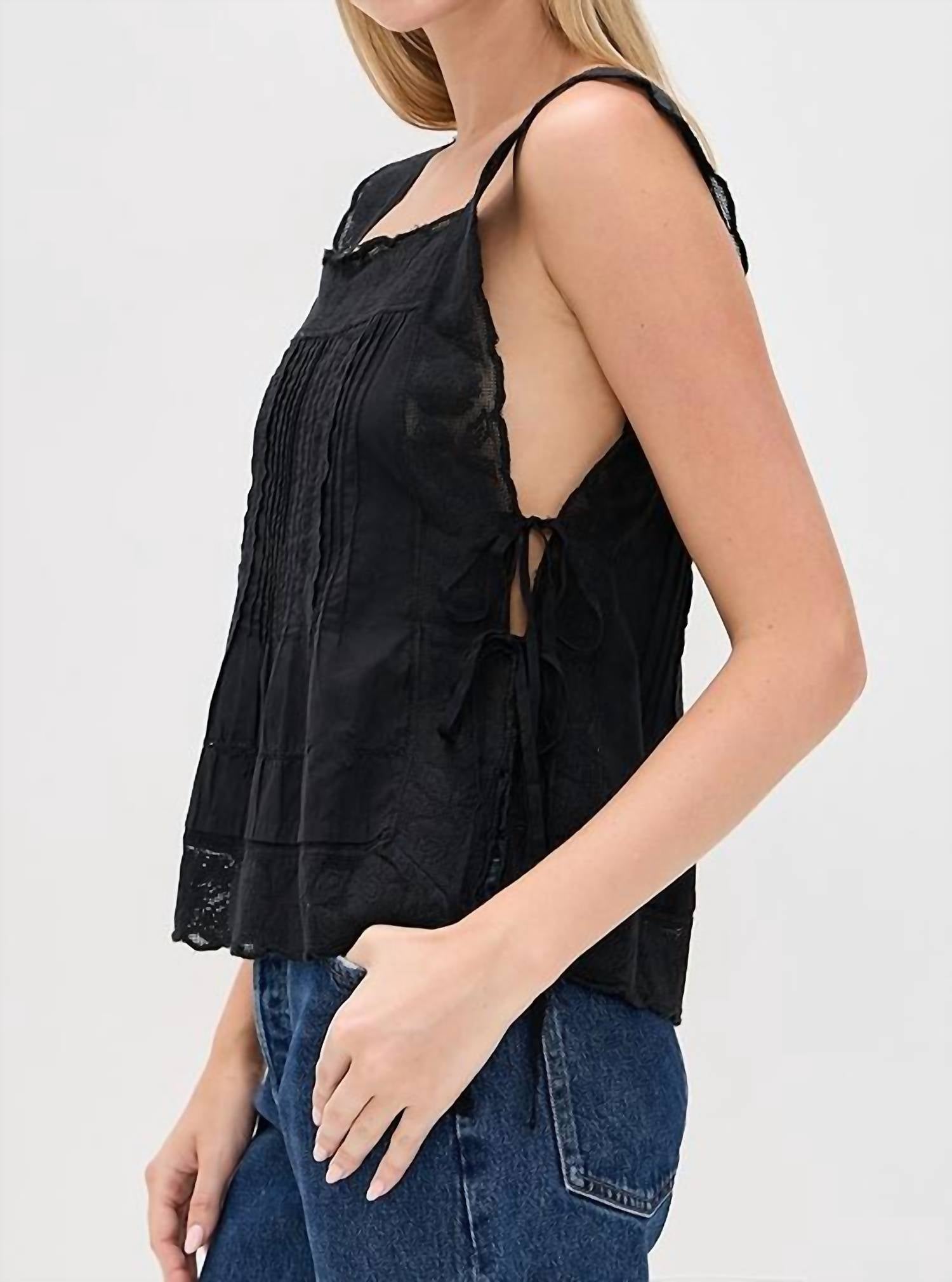 The Great. - Attic Lace Cami Top - black - camisoles - clothing