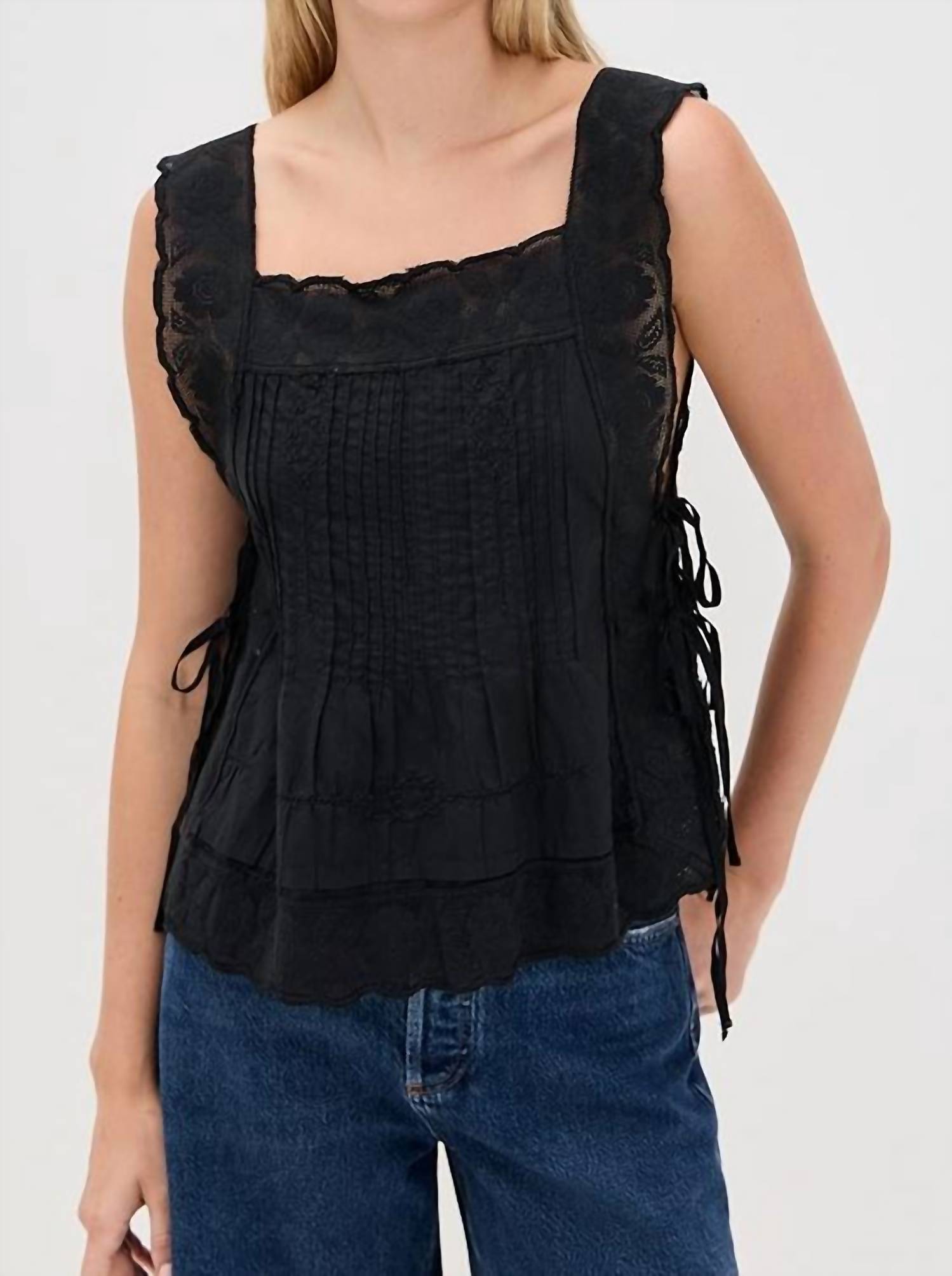 The Great. - Attic Lace Cami Top - black - camisoles - clothing