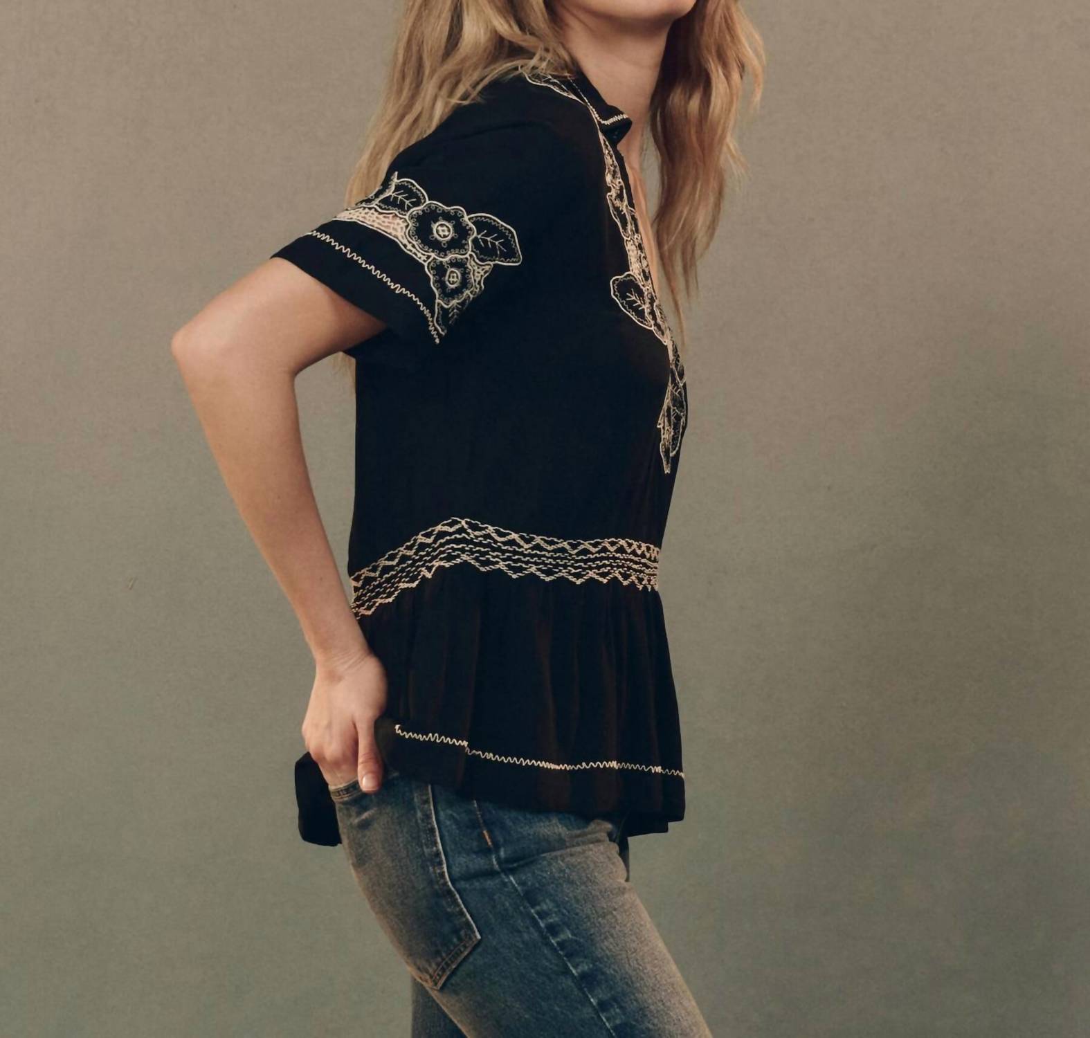 The Great. - Crest V Neck Short Sleeve Top - black - blouses - clothing
