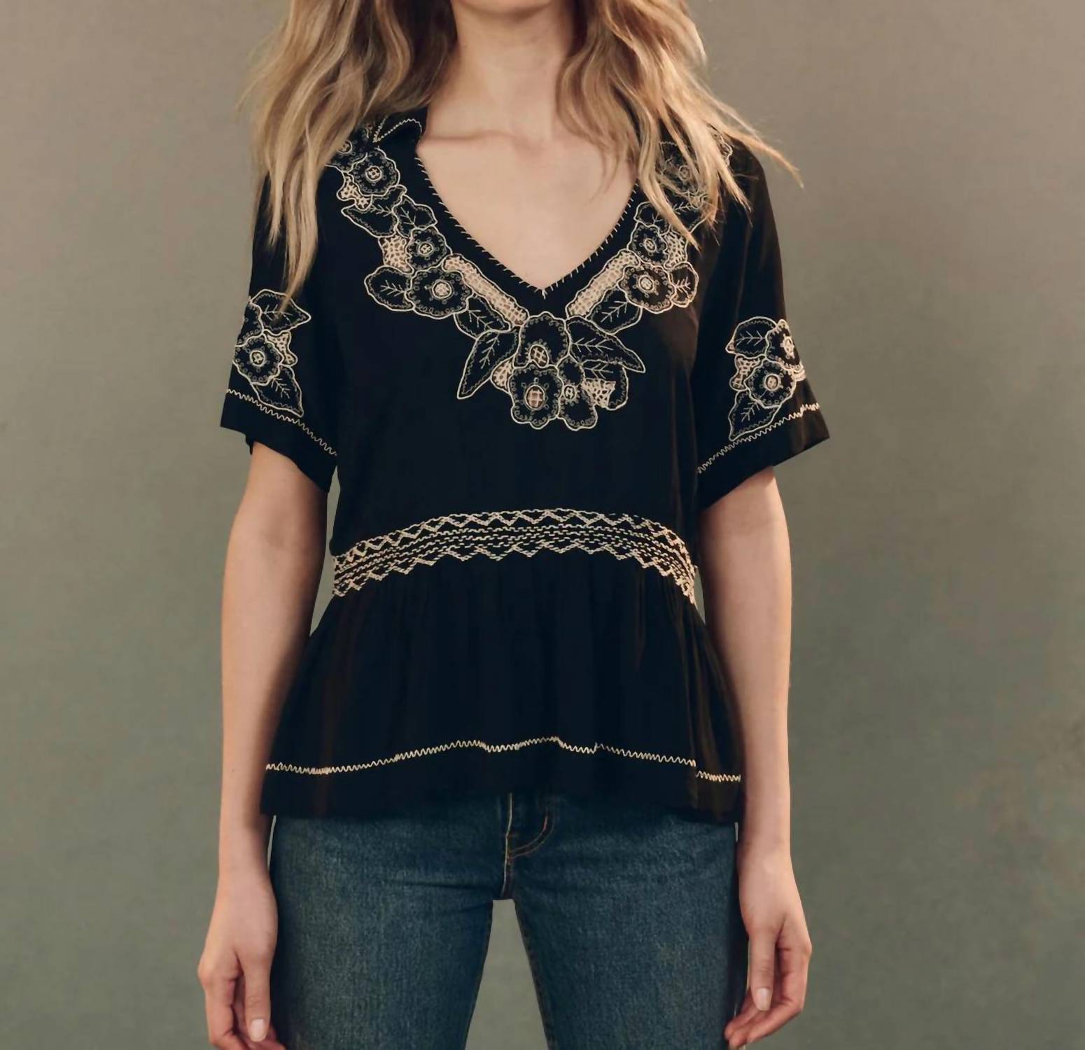The Great. - Crest V Neck Short Sleeve Top - black - blouses - clothing