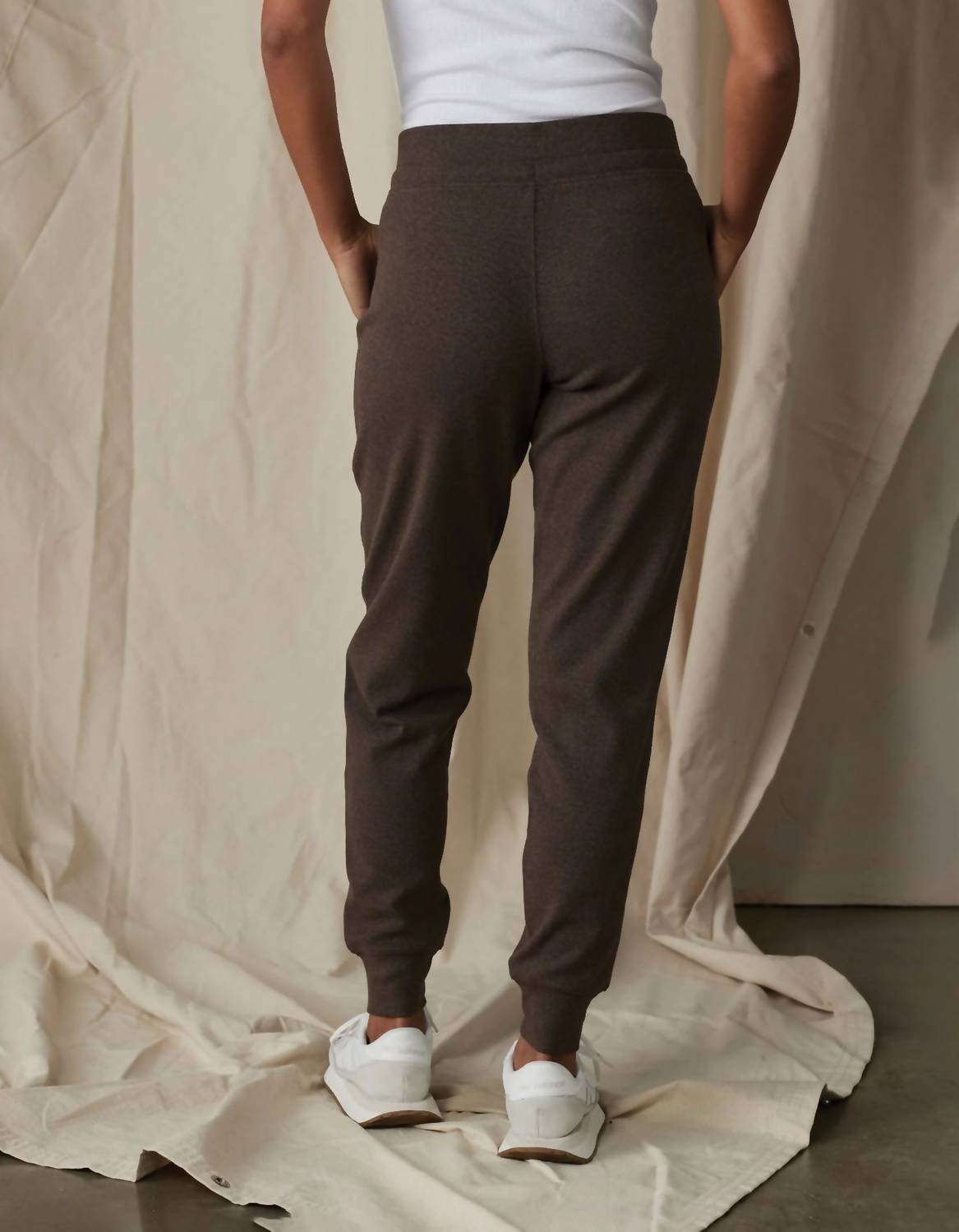 The Normal Brand - Women's Puremeso Everyday Jogger - brown - clothing - cotton - blend