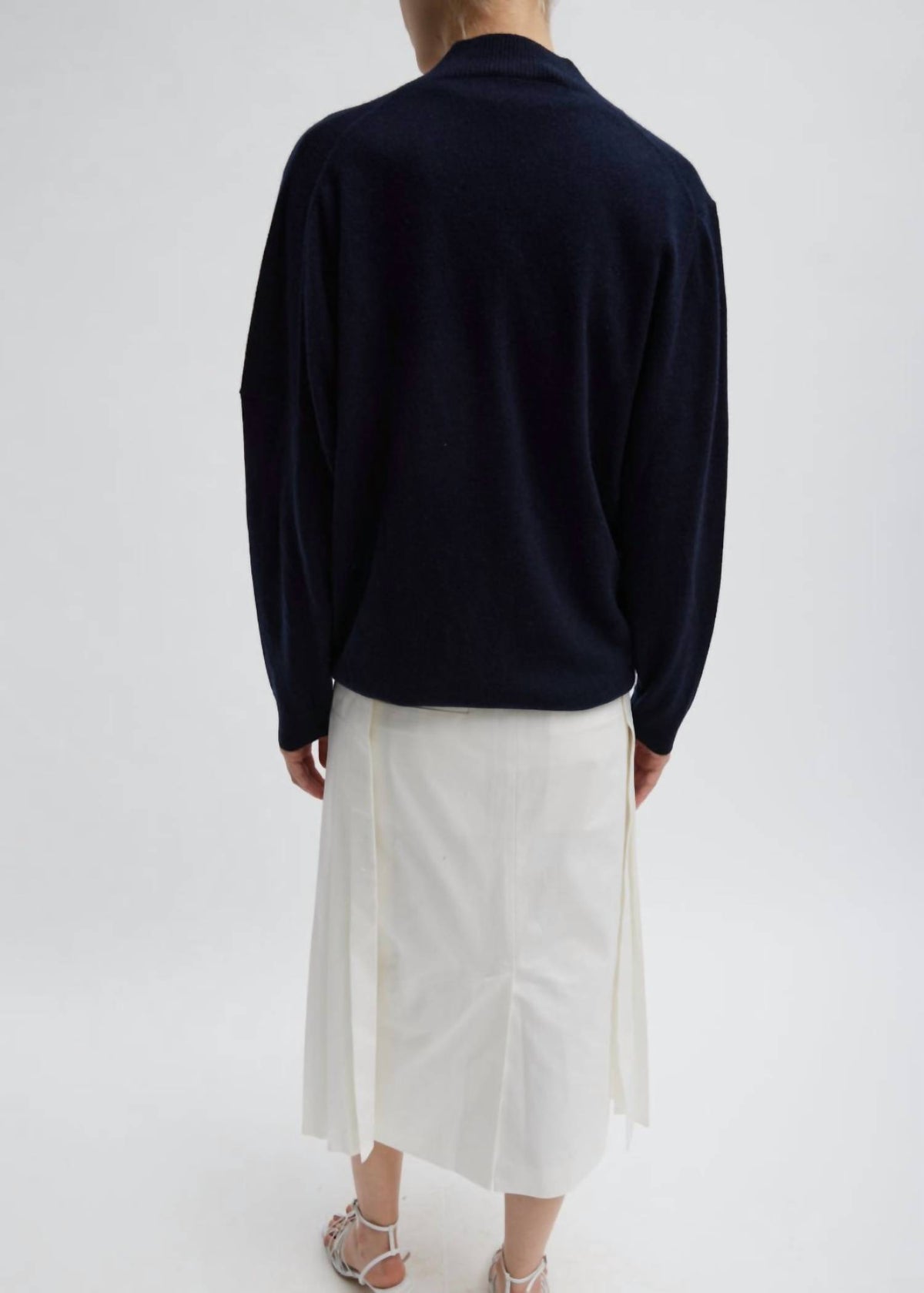 Tibi - Washable Cashmere Warp V-neck Pullover