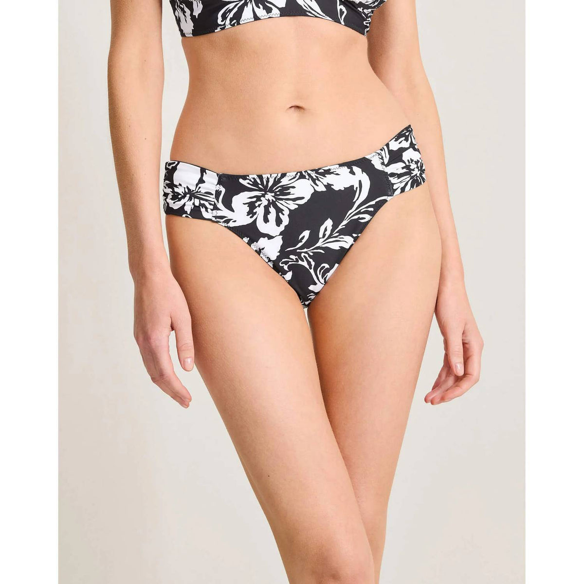 Tommy Bahama - Sunset Blooms Reversible Hipster Bottom