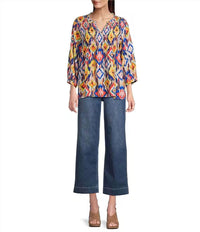Tru Luxe - Abstract Diamond Ruffle Split V-neck 3/4 Sleeve Top