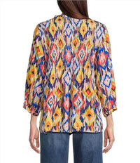 Tru Luxe - Abstract Diamond Ruffle Split V-neck 3/4 Sleeve Top