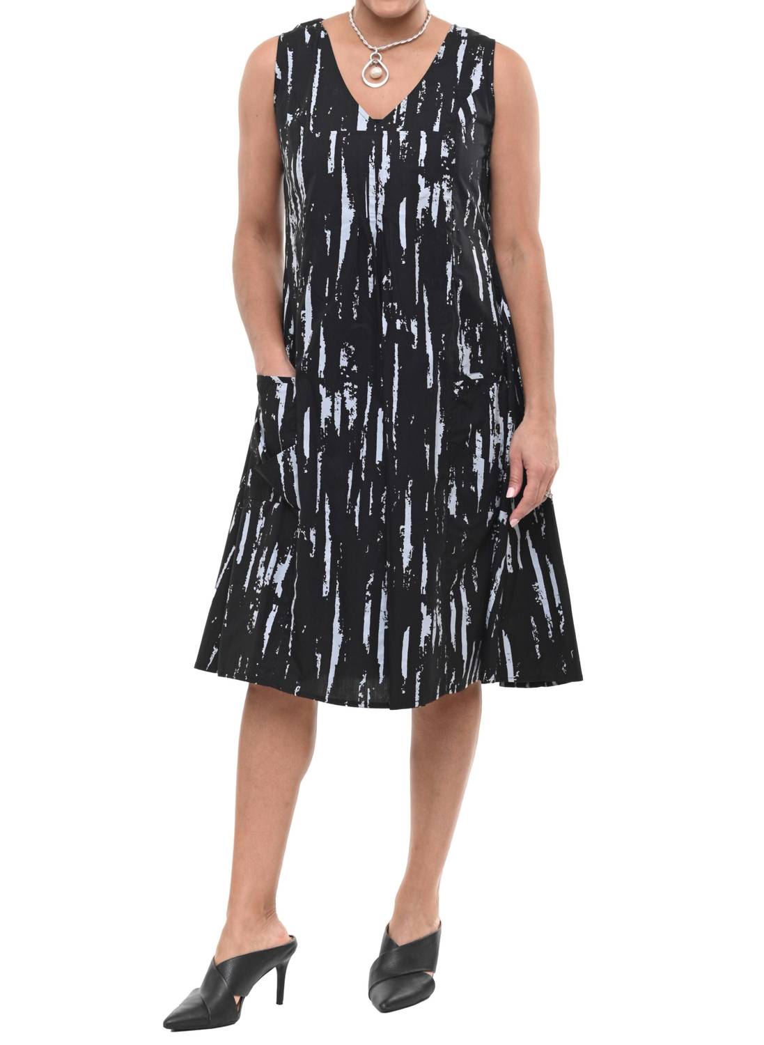 Tulip Clothing - Poppie Dress - black - clothing - cotton