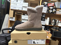 Ugg - Women's Classic Cuff Short Boot