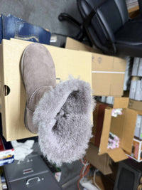 Ugg - Women's Classic Cuff Short Boot