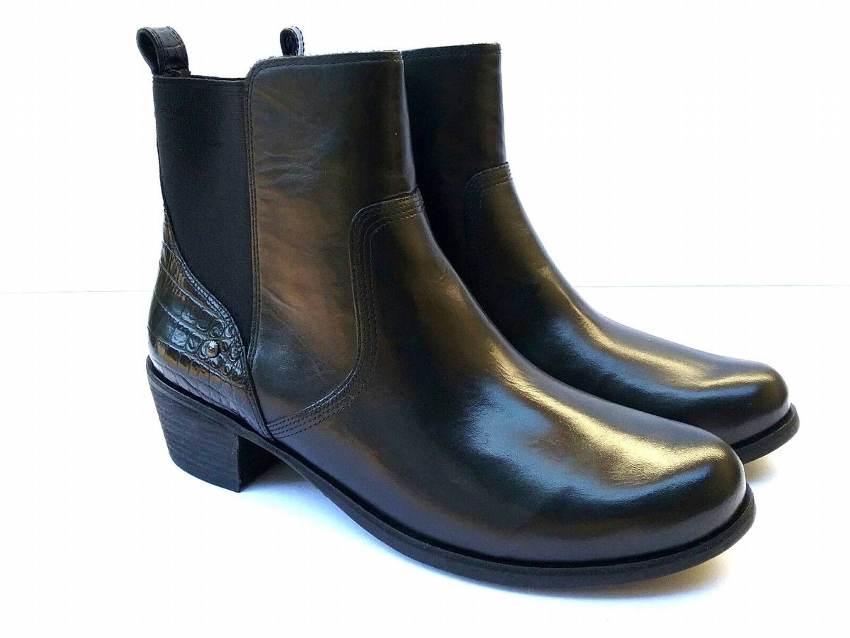 Ugg - Women's Keller Croco Ankle Boots