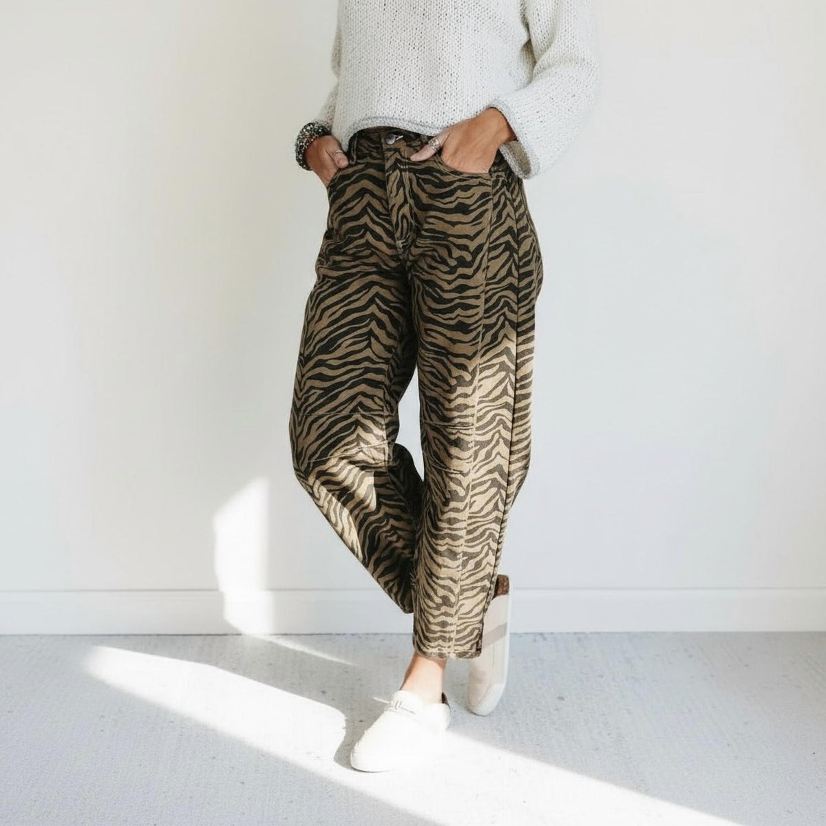 Umorger - Zebra Stripe Barrel Jeans