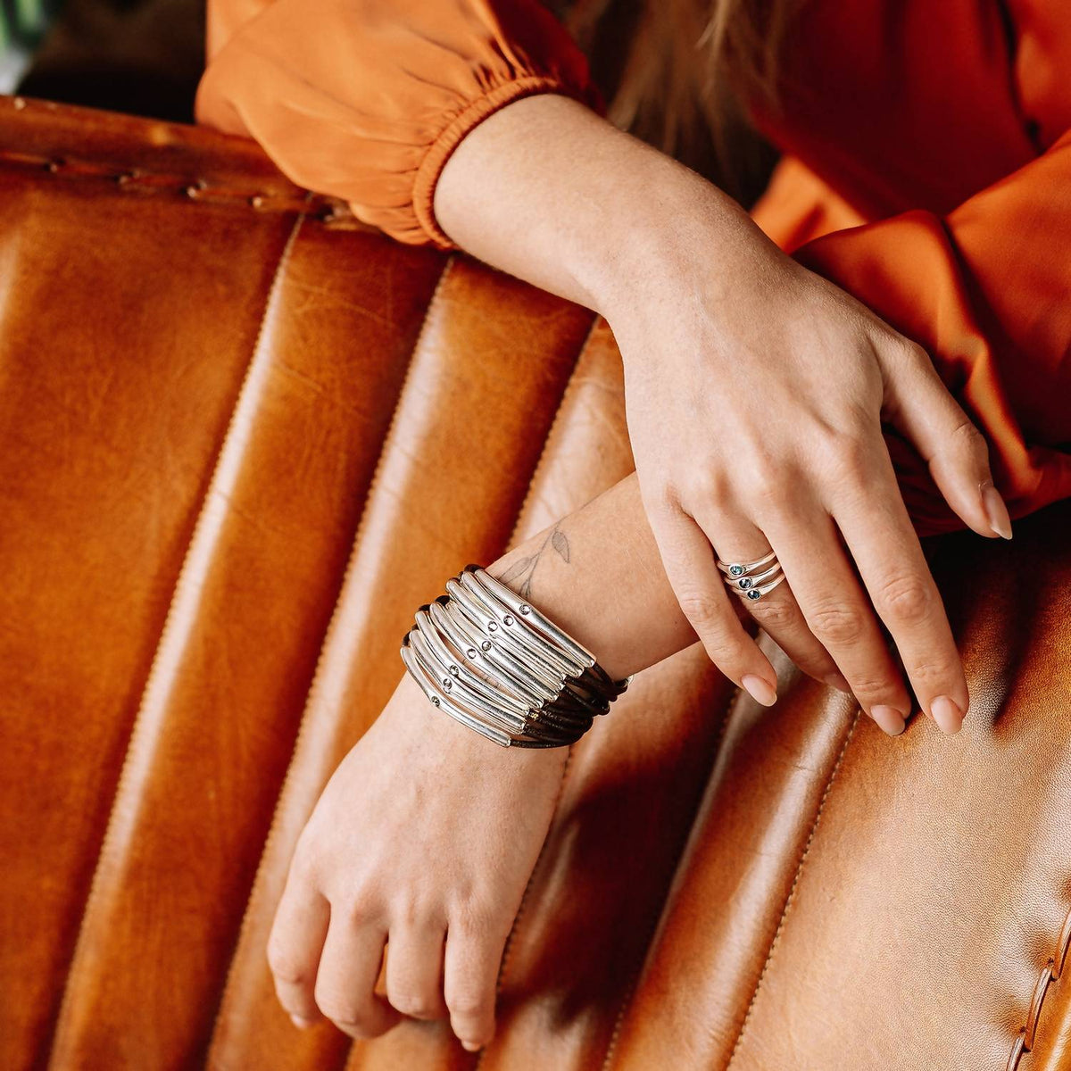 Unode50 - Women's Happy Ring