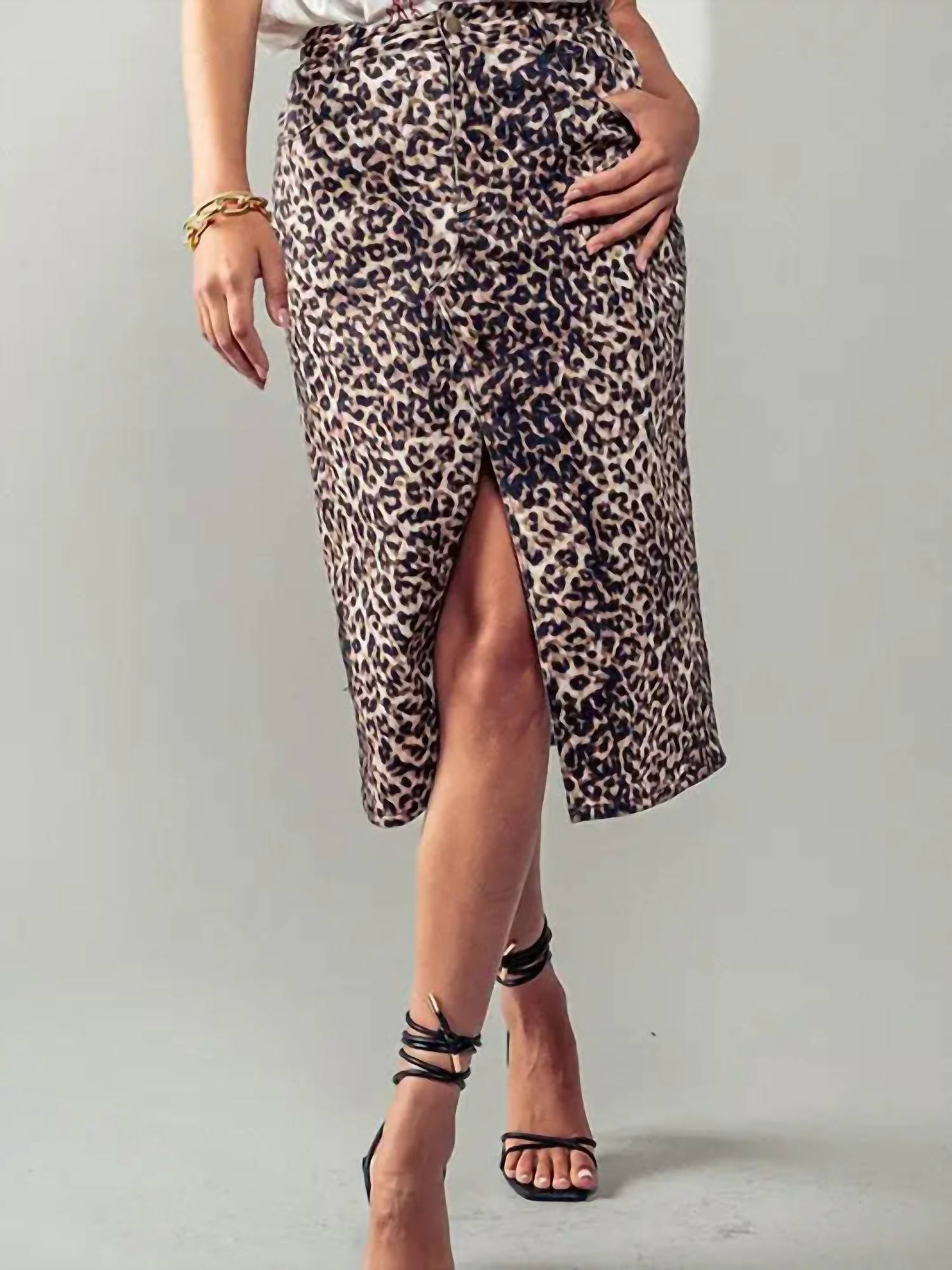 Urban Daizy - Leopard Denim Skirt - animal - brown - clothing