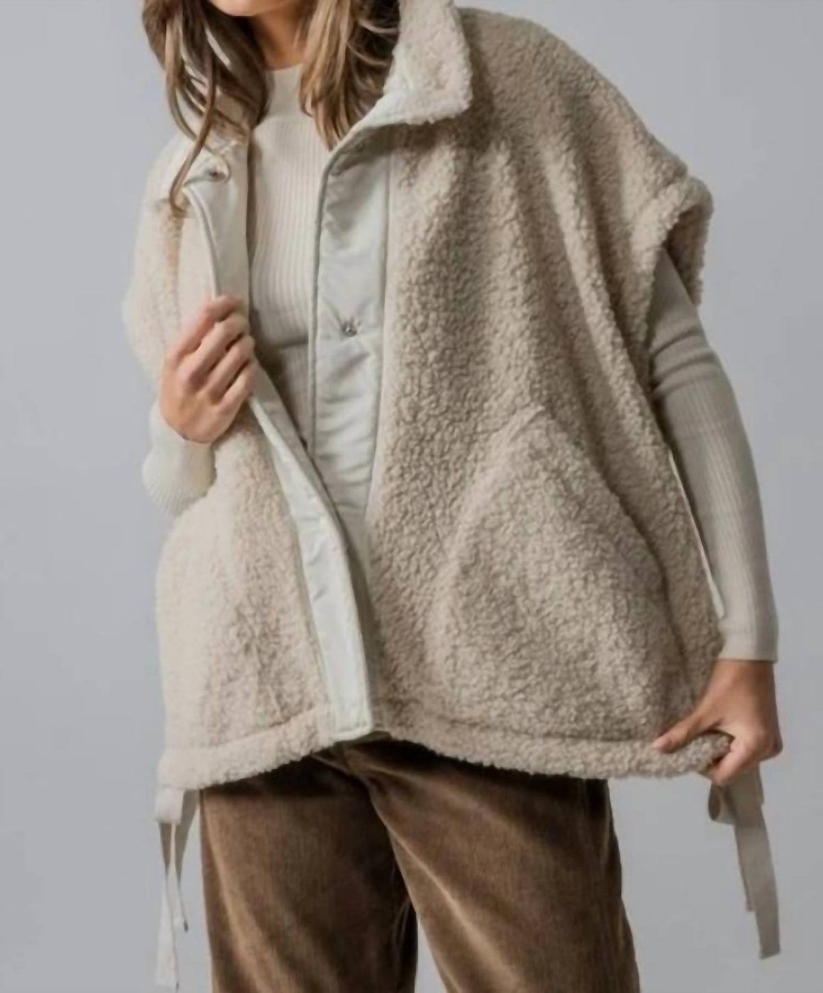 Urban Daizy - Snap Button Teddy Fleece Vest