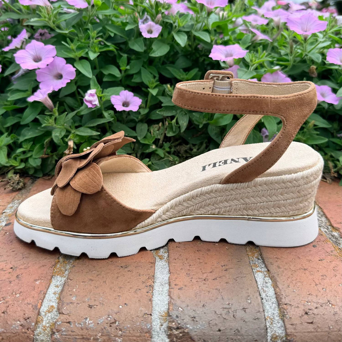 Vaneli - Women's Crown Wedge Sandal