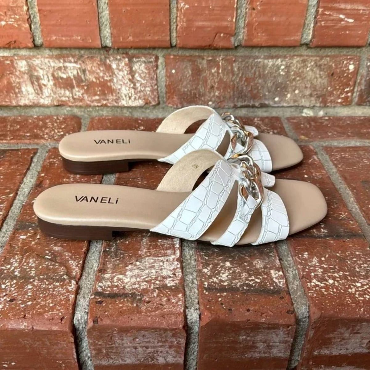 Vaneli - Women's Errita Flat Sandal