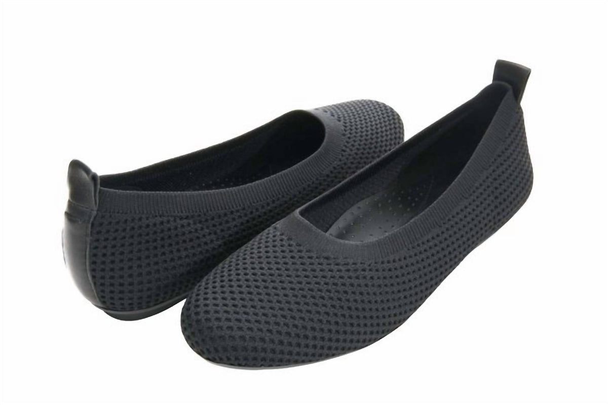 Vaneli - Women’s Suvi Stretch Knit Shoe