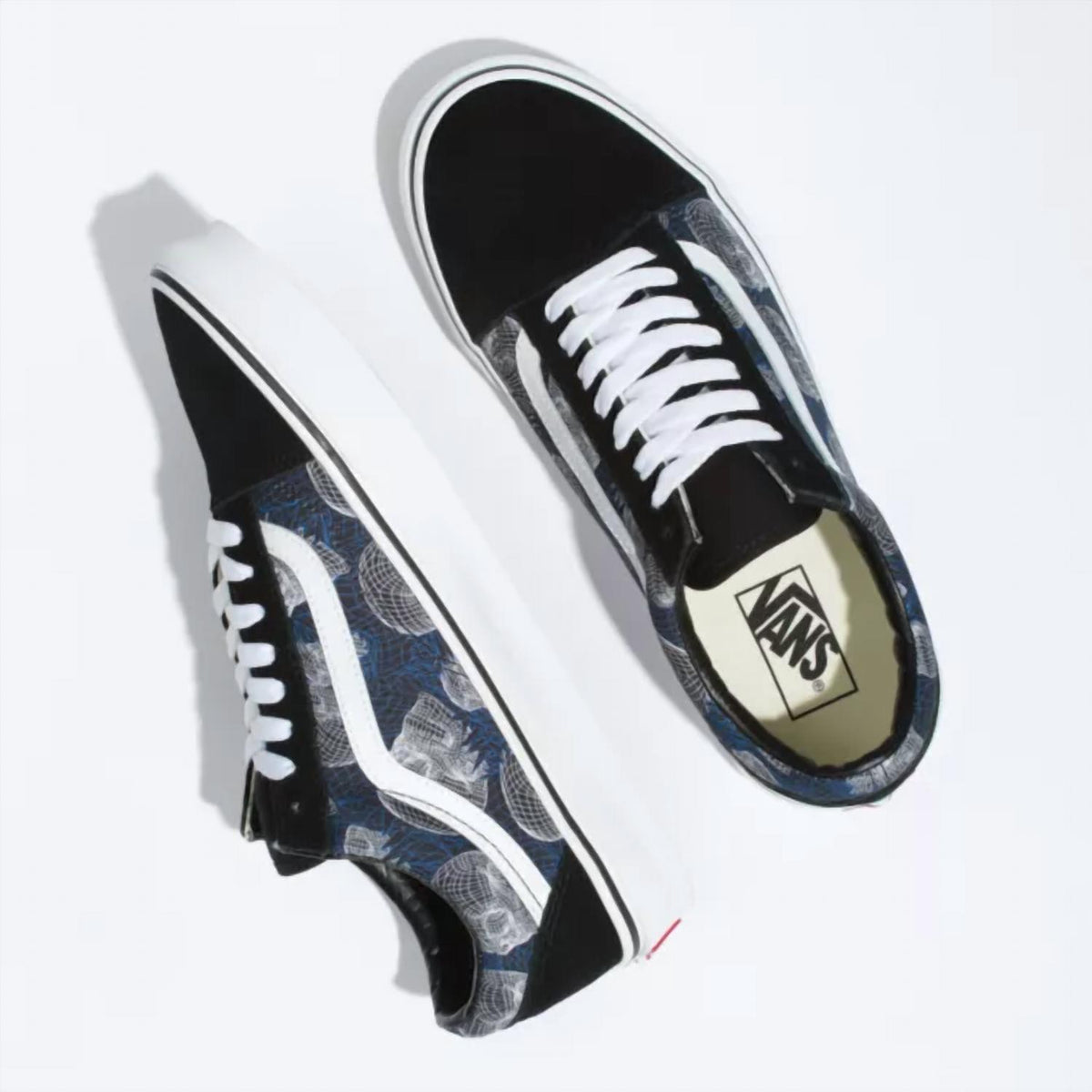 Vans - Men's Old Skool Wireframe Skulls Print Skate Shoes