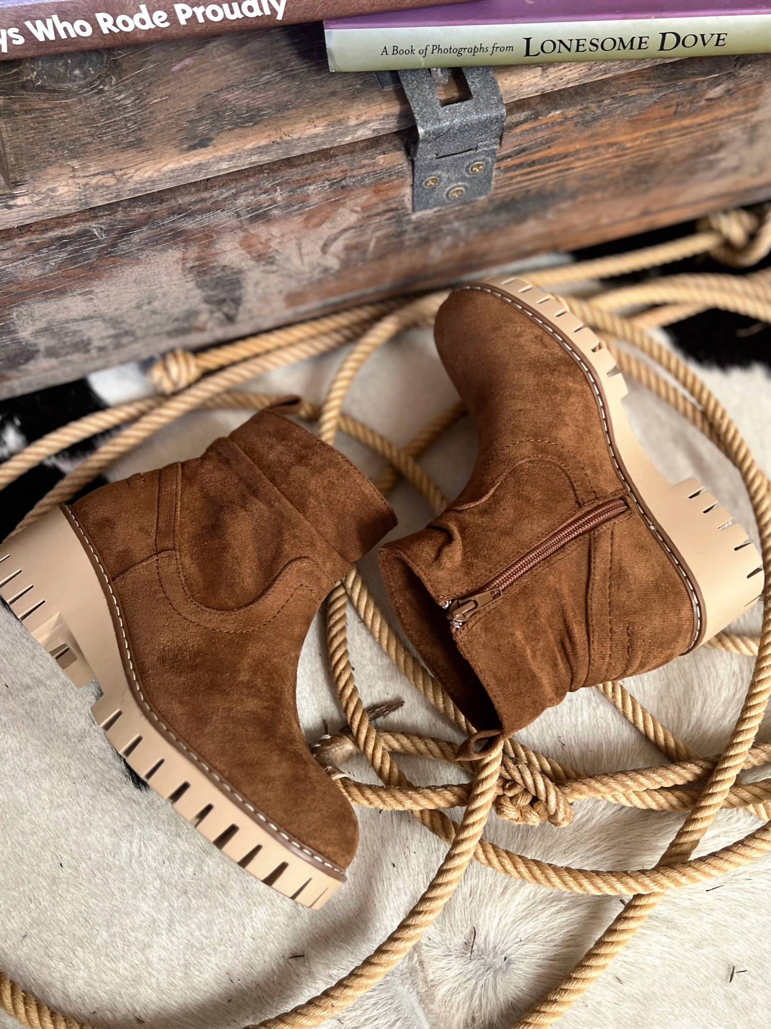 Very G - Women's Dashing Boots - ankle - boots - booties - brown