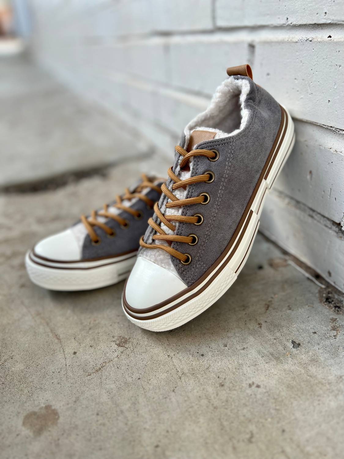 Very G - Women's Soli Sneakers