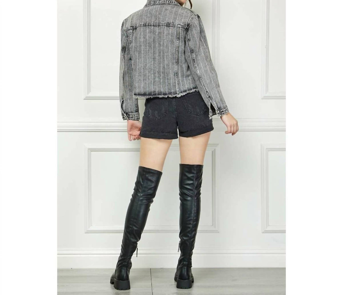 Veveret - Rhinestone Rodeo Denim Jacket