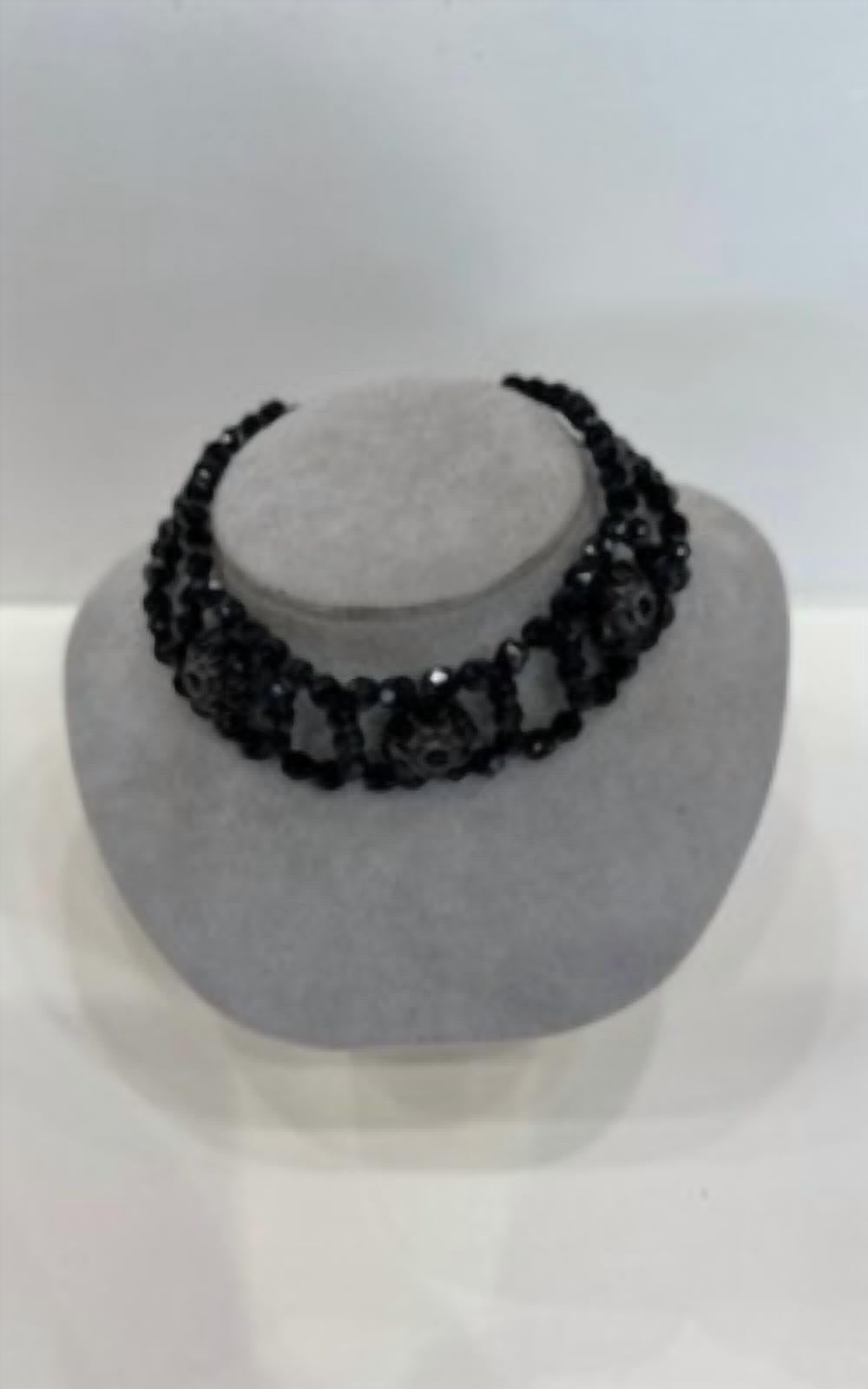 Vicky Lee - Women's Beaded crystal choker