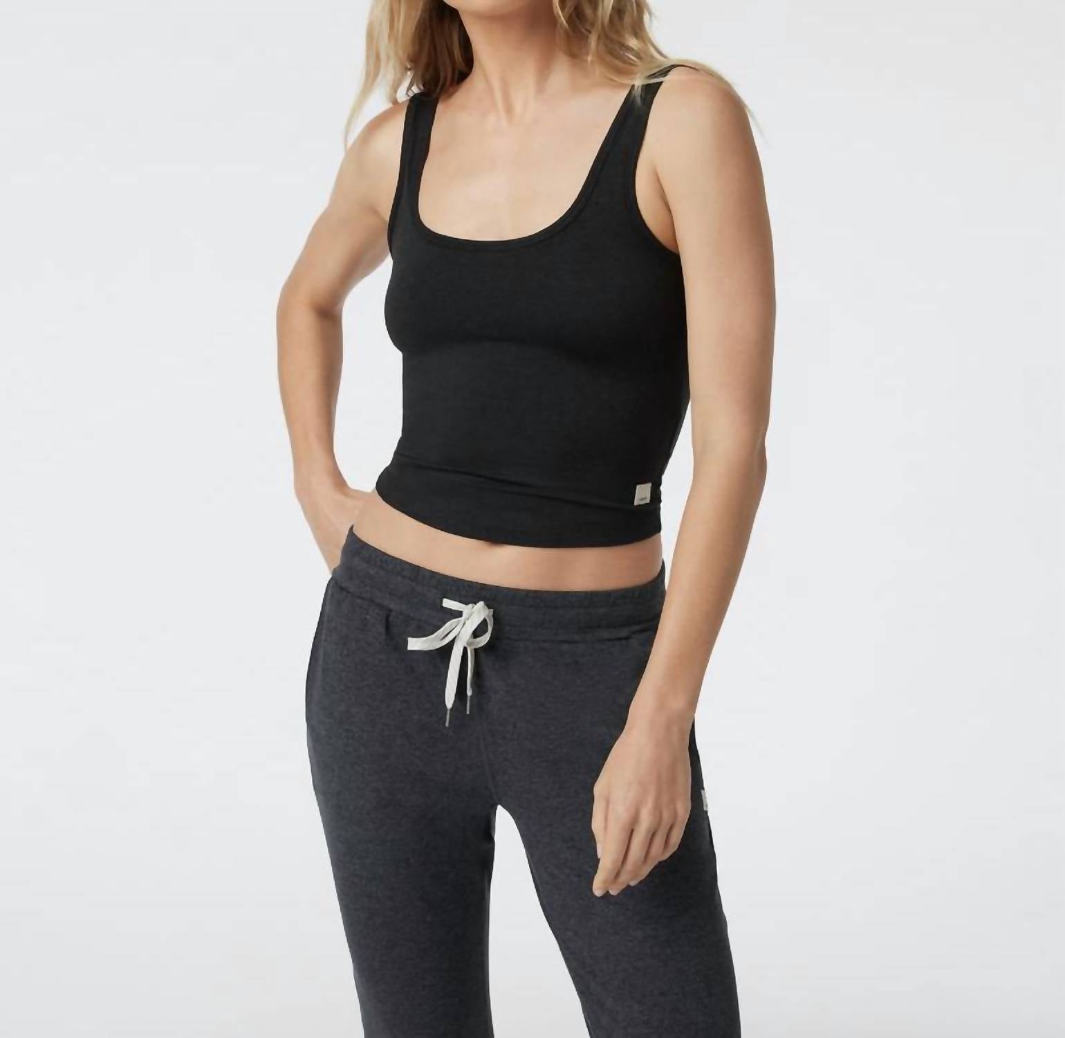 Vuori - Halo Essential Tank Top - black - clothing - polyester