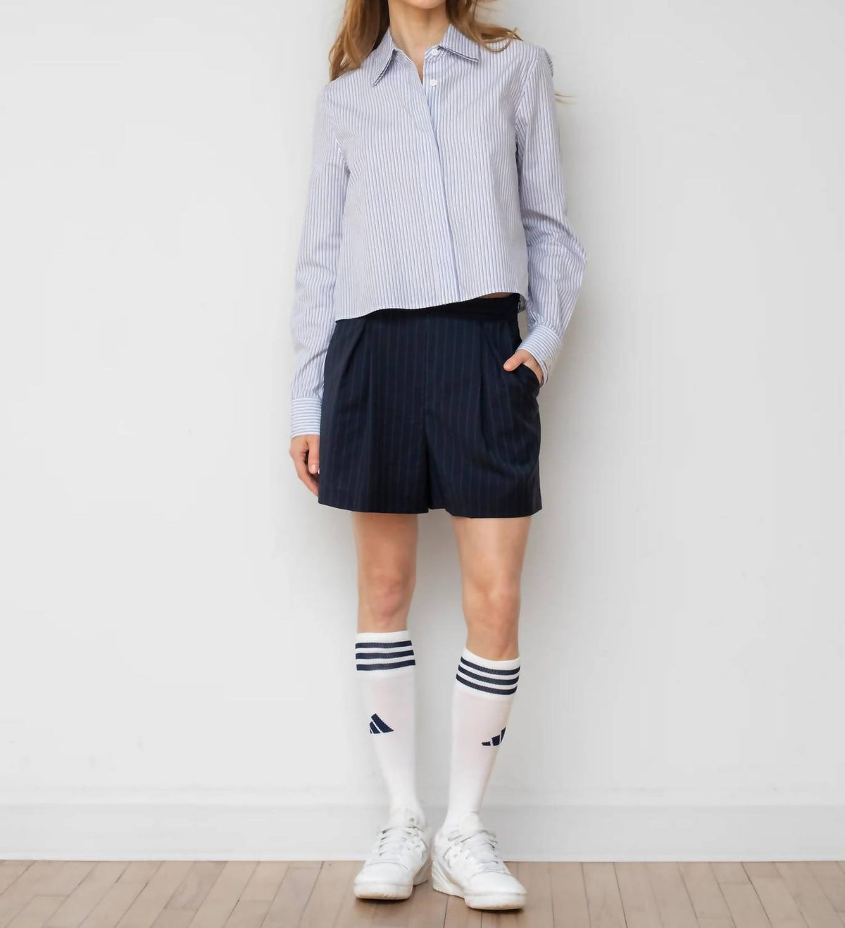 We-Ar4 - The Ivy Short