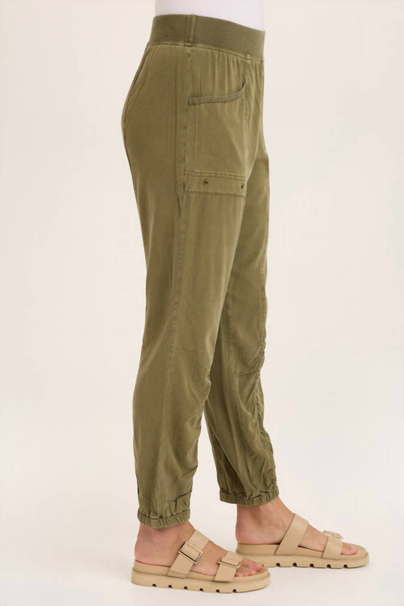 Wearables - Women's Banded Hem Casual Pants - ankle - clothing - cropped