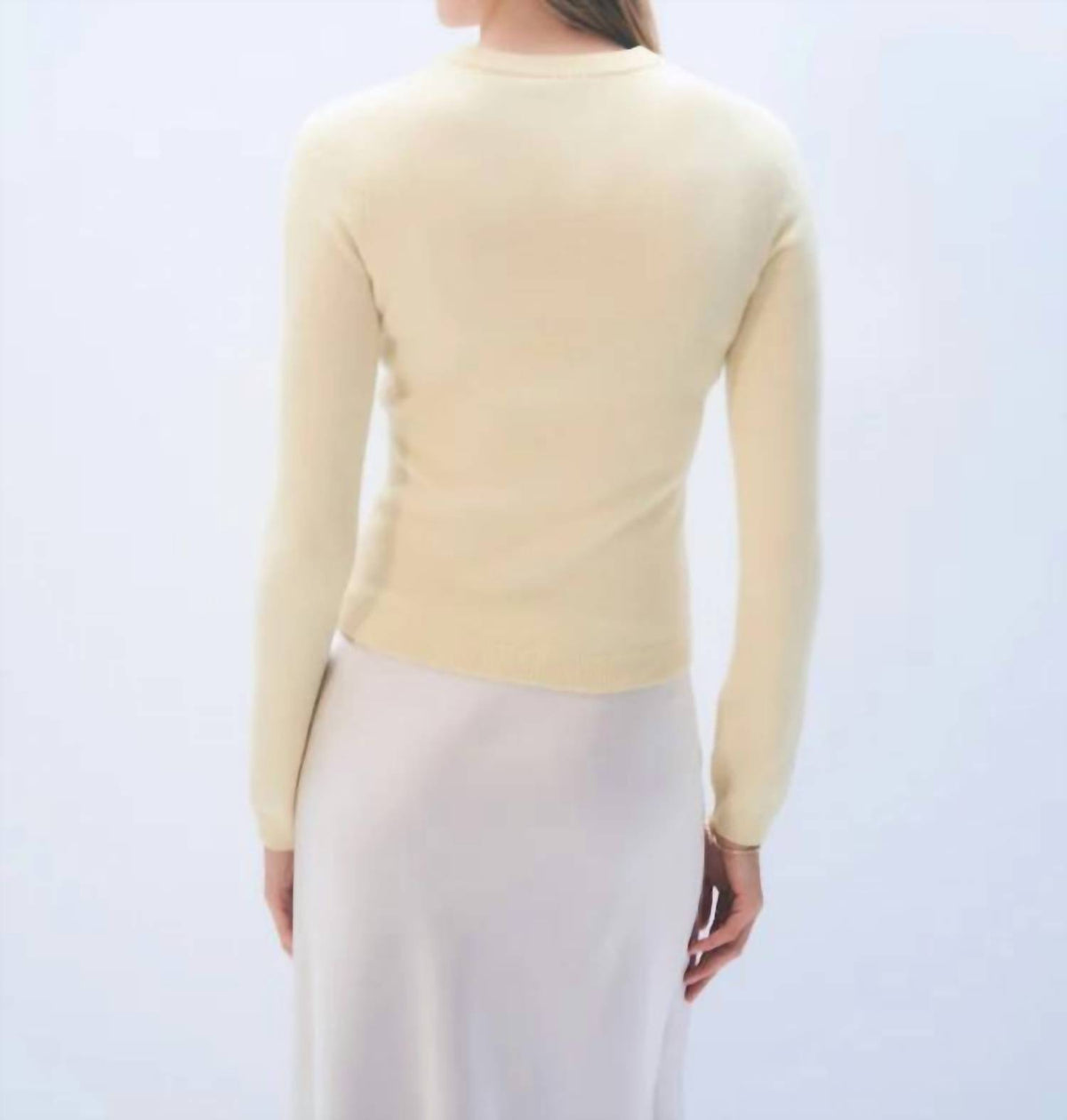White + Warren - Cashmere Fitted Crewneck Sweater