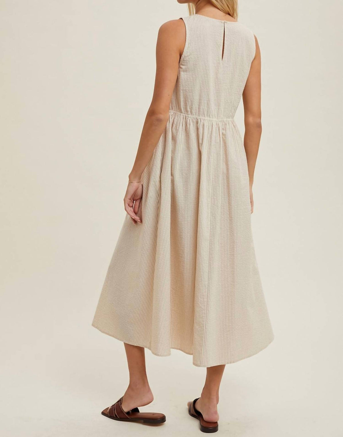 Wishlist - Bow Midi Dress